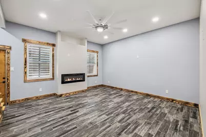 981 E Chestnut Avenue, Crestview, FL 32539 - Photo 21