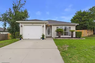 105 Aqua Dr, Crestview, FL 32536 - Photo 1