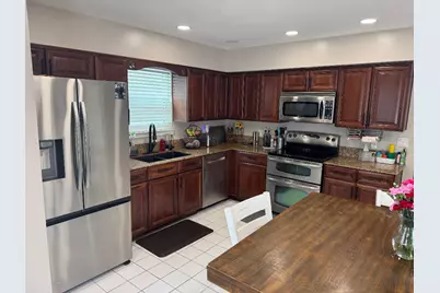 402 Sandy Ridge Circle, Mary Esther, FL 32569 - Photo 3