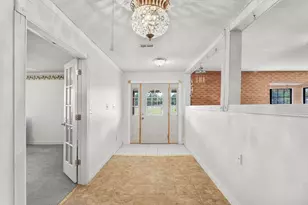 46 Veterans Ln, Freeport, FL 32439 - Photo 5
