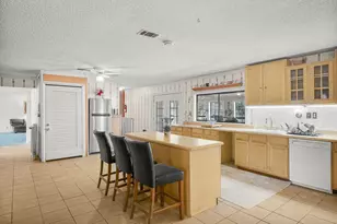 46 Veterans Ln, Freeport, FL 32439 - Photo 9