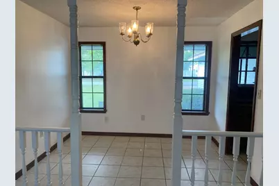 113 E Walker Circle, Crestview, FL 32539 - Photo 9