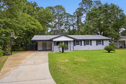 33 SW Temple Avenue, Fort Walton Beach, FL 32547 - Photo 1