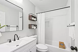605 Sailboat Dr, Niceville, FL 32578 - Photo 21