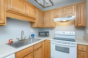 259 W Cypress Ave, Defuniak Springs, FL 32433 - Photo 15
