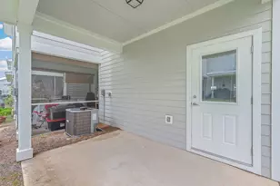 416 Date Palm Ln, Freeport, FL 32439 - Photo 33