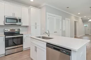 416 Date Palm Ln, Freeport, FL 32439 - Photo 13