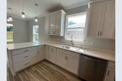 422 Little John Road, Mary Esther, FL 32569 - Photo 9