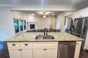 172 Mill Pond Cv, Freeport, FL 32439 - Photo 9