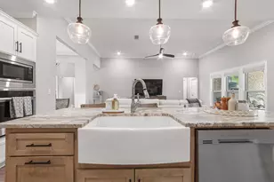 810 Brushed Dune Cir, Freeport, FL 32439 - Photo 13
