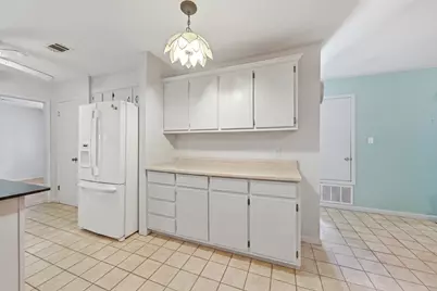 4256 Burbank Drive, Milton, FL 32583 - Photo 7