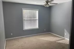 126 Dolphin Rd, Mary Esther, FL 32569 - Photo 17