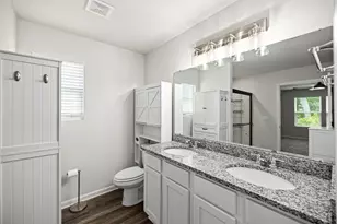 460 Riverwalk Cir, Freeport, FL 32439 - Photo 11
