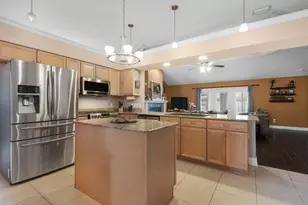 395 Camden Pass Ln, Fort Walton Beach, FL 32547 - Photo 5