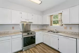 2182 Calle De Cantabria, Navarre, FL 32566 - Photo 11
