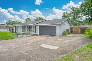 382 Echo Cir, Fort Walton Beach, FL 32548 - Photo 3