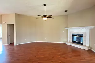 688 Brunson St, Crestview, FL 32536 - Photo 7