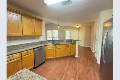 688 Brunson Street, Crestview, FL 32536 - Photo 5