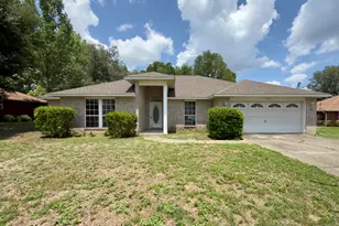 688 Brunson St, Crestview, FL 32536 - Photo 1