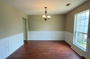 688 Brunson St, Crestview, FL 32536 - Photo 3