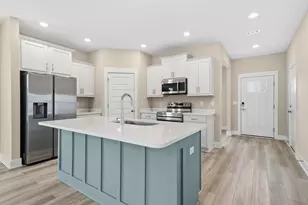 201 Lyla Ln, Crestview, FL 32539 - Photo 5