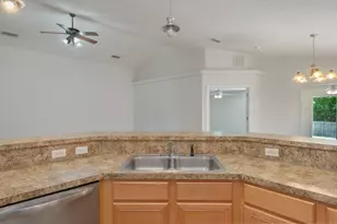 2070 Catline Cir, Navarre, FL 32566 - Photo 11