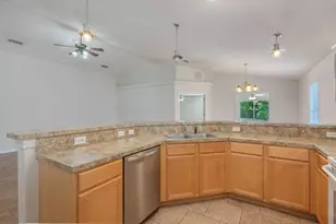 2070 Catline Cir, Navarre, FL 32566 - Photo 9