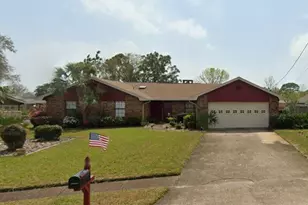 564 E Timberlake Dr, Mary Esther, FL 32569 - Photo 1