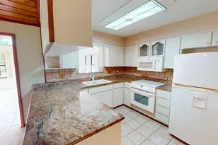 564 E Timberlake Dr, Mary Esther, FL 32569 - Photo 5