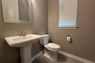 105 Creve Core Dr, Crestview, FL 32539 - Photo 3