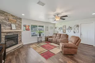 2025 N Pearl St, Crestview, FL 32536 - Photo 7