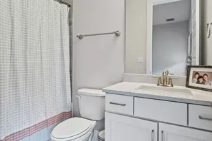 8 Mackenzie Ln, Freeport, FL 32439 - Photo 13