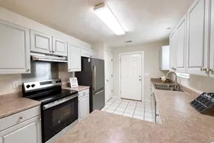 921 Lauderhill Ln, Fort Walton Beach, FL 32547 - Photo 7