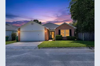 921 Lauderhill Lane, Fort Walton Beach, FL 32547 - Photo 1