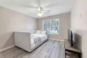 921 Lauderhill Ln, Fort Walton Beach, FL 32547 - Photo 13