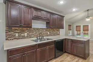 153 Shady Ln, Crestview, FL 32536 - Photo 11