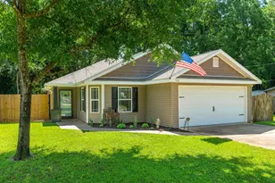 153 Shady Ln, Crestview, FL 32536 - Photo 1