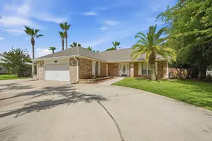 2165 Salamanca St, Navarre, FL 32566 - Photo 15