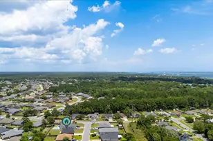 9562 Parker Pl Dr, Navarre, FL 32566 - Photo 47
