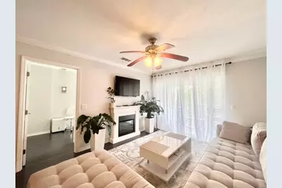 4274 Calinda Lane #APT 248, Niceville, FL 32578 - Photo 3