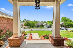 335 Grove Park Drive, Niceville, FL 32578 - Photo 9