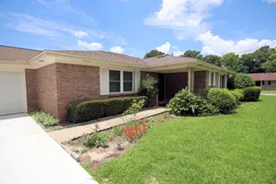 208 Dumaine Ct, Fort Walton Beach, FL 32547 - Photo 5
