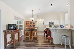 2612 Paddock Cir, Crestview, FL 32536 - Photo 27