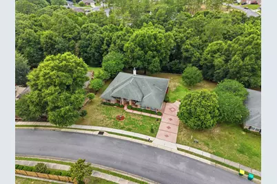 2612 Paddock Circle, Crestview, FL 32536 - Photo 9