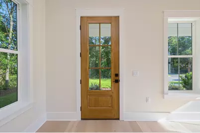 289 E Glen Avenue, Valparaiso, FL 32580 - Photo 5