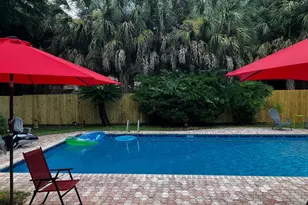 610 NE Country Club Ave, Fort Walton Beach, FL 32547 - Photo 9