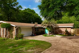 610 NE Country Club Ave, Fort Walton Beach, FL 32547 - Photo 3
