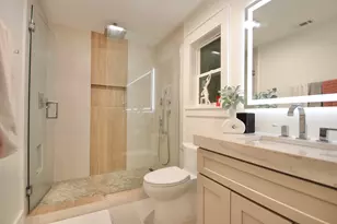 610 NE Country Club Ave, Fort Walton Beach, FL 32547 - Photo 21