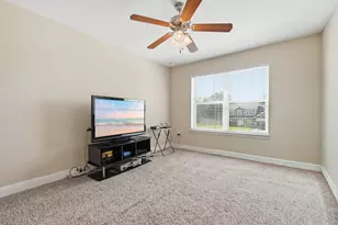 8566 Holley Hills Cir, Navarre, FL 32566 - Photo 43