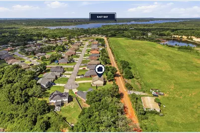 8566 Holley Hills Circle, Navarre, FL 32566 - Photo 53